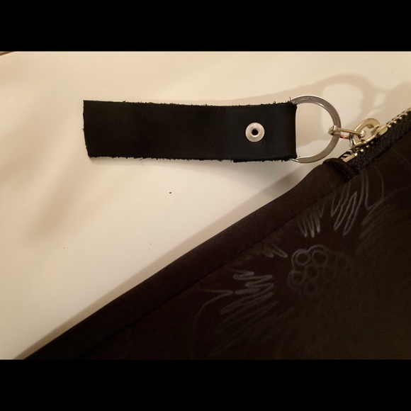 Kate Spade Black Floral Computer Case - Picture 2 of 4